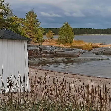 Lovely In Itaesatama Hanko