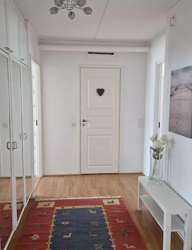 Lovely In Itaesatama